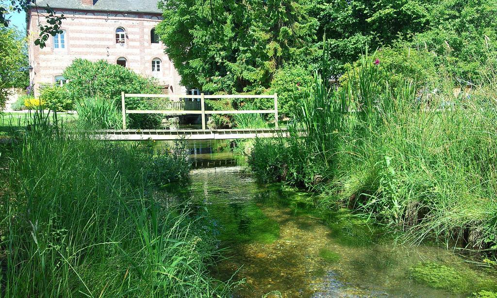 Gite De L'Ancien Moulin Valmont  エクステリア 写真